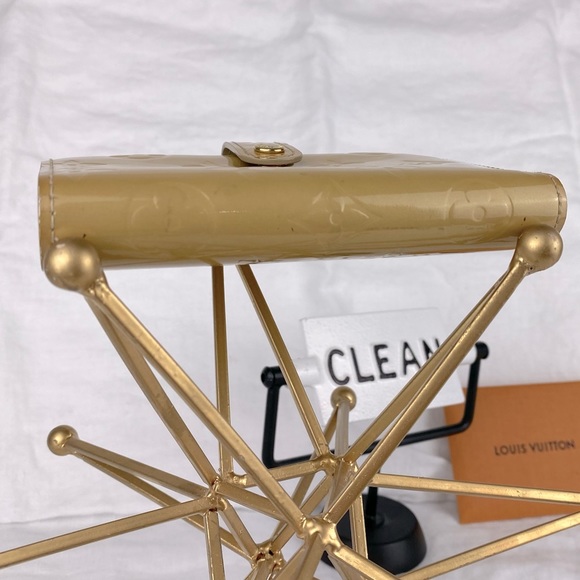 Louis Vuitton French Purse - Picture 14 of 16